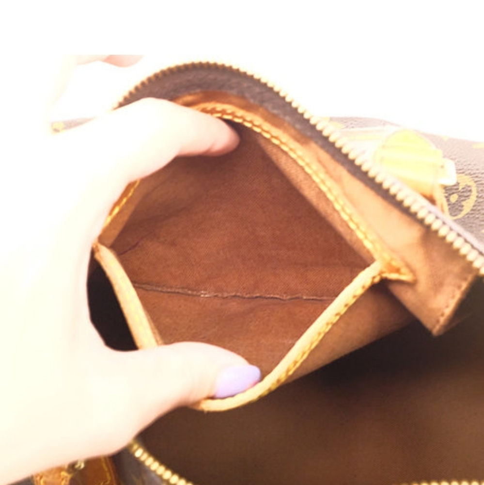 Louis Vuitton Speedy 30 in Monogram Canvas - Picture 5 of 13